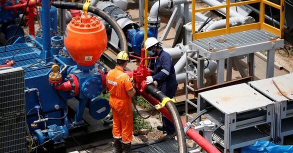 India to raise price of locally produced gas to record $8.57/mmBtu