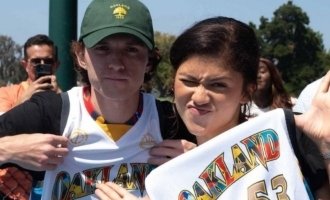 Playful Courtside Love: Zendaya and Tom Holland’s Oakland Adventure