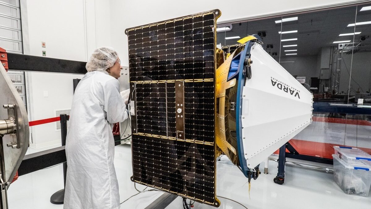 Varda Space puts off orbital factory reentry pending Air Force and FAA green light