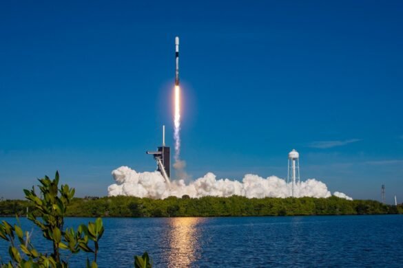 SpaceX’s defense-focused Starshield satellite internet business lands first contract