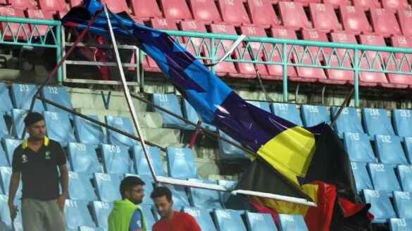 WATCH: Lucky Escape For Spectators In Lucknow During Australia Vs Sri Lanka Cricket World Cup 2023 Match As Hoardings Fall Off Due To THIS Reason