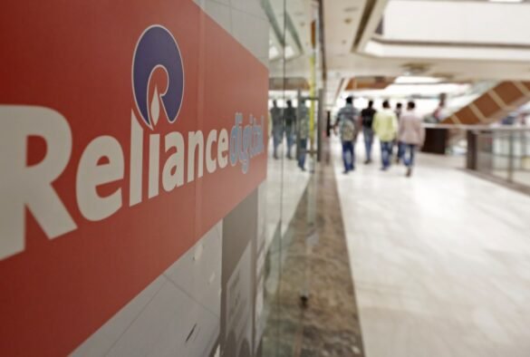 India’s Reliance readies credit card debut