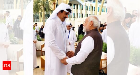 PM meets Qatar emir, officials mum on ex-Navy men’s issue