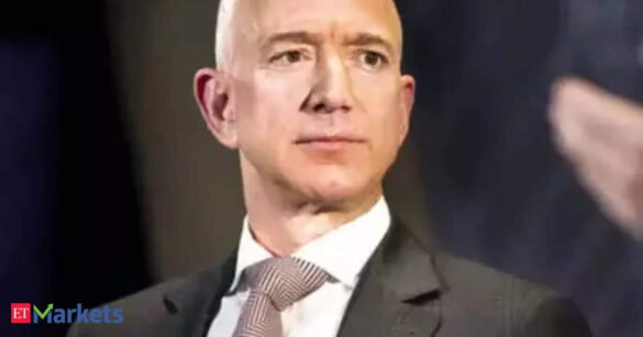 Bezos sells $2 billion of Amazon shares in first major stock sale since 2021