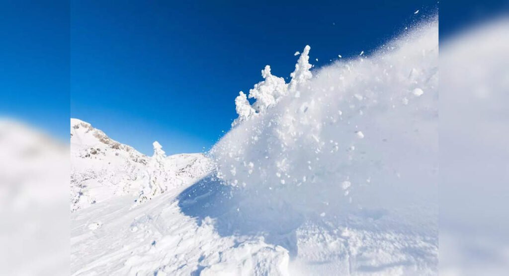 Gulmarg hit by massive avalanche; one dead, five rescued