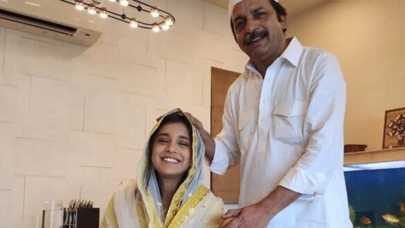 Sumbul Touqeer’s Father Reveals Trolls Target Kavya Actress Using His Name, Shares Notice