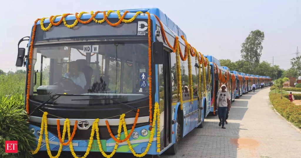 Delhi LG flags off 320 electric buses, says they will strengthen fight against pollution