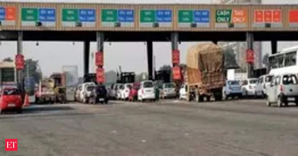 Government to live monitor 100 toll plazas