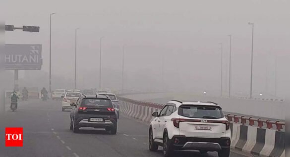 Toxic air: Classes X, XII also go online in Delhi, AQI maxes out at 15 stations