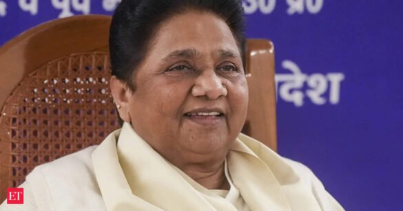 Mayawati urges parties to support ONOE bills; slams SP, Congress on reservation issue