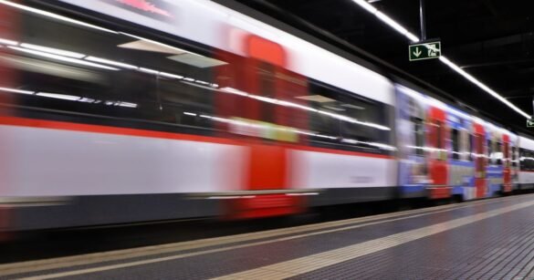 Subway In Spain Recycles Energy From Braking Trains Into Power For Electric Cars