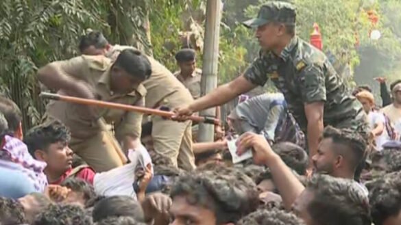 Ind vs Eng ODI at Cuttack’s Barabati Stadium: Offline tickets sold out, fans break barricades amid chaos & stampede