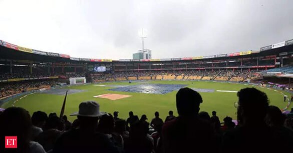 RCB vs KKR Pitch Report: How will the Chinnaswamy stadium surface act after being under covers?